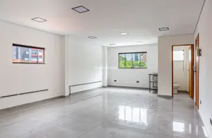 Rua Arnoldo Baldoino Welter, 60, Sala 1