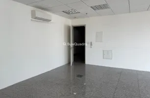 Rua Carlos Villalva, 118, 76