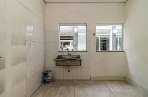 Rua Comandante Taylor, 507, Box 07