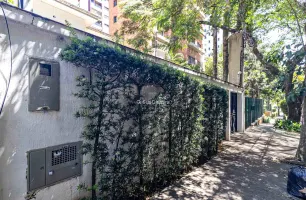 Avenida Açocê, 634