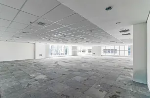 Rua Verbo Divino, 2001, Cj. 121