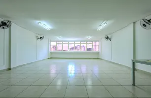 Praça Professor José Azevedo Antunes, 64, Sala 08