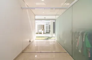 Rua Comandante Taylor, 507, box 14