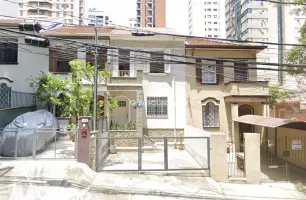 Rua Cristiano Viana, 650