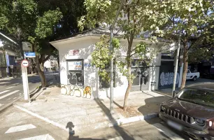 Rua Simão Álvares, 633