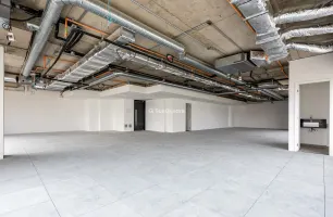 Avenida Presidente Castelo Branco, 6653, Sl. 94