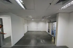 Avenida Brigadeiro Luís Antônio, 2701, Cjs.31/33