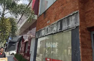 Rua Itapura, 888, 888-892