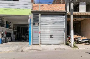 Rua Daniel Cerri, 992, B