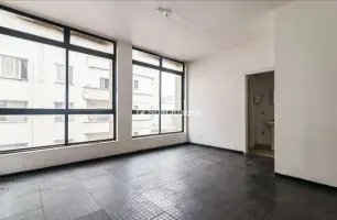 Rua Barão de Iguape, 212, Cj. 62