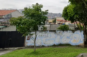 Avenida Líder, 614