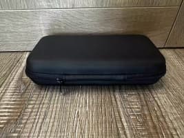 Hårt fodral för kablar, laddare, hörlurar och powerbanks – Stöttåligt skydd med dragkedja, vadderat foder och nätficka 