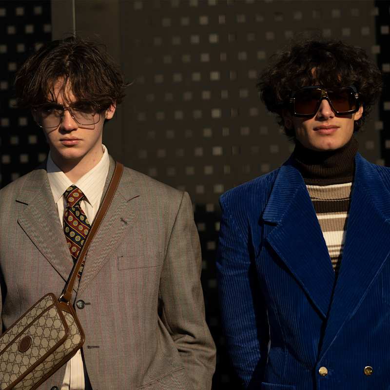 Zwei Männer tragen Looks in neuer Old-Money Ästhetik