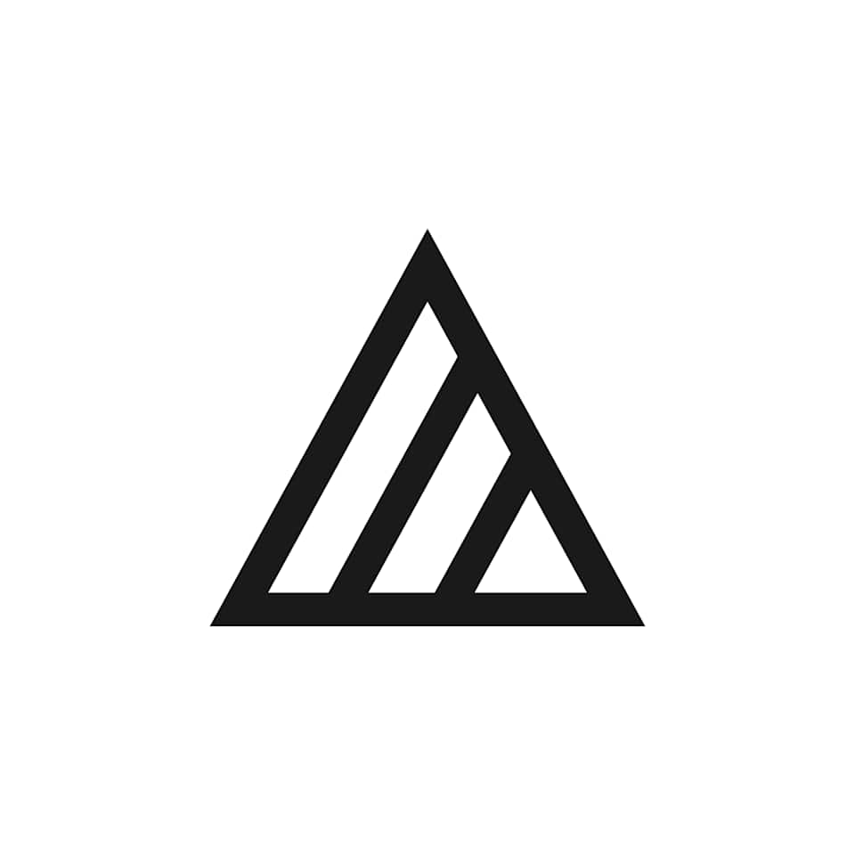 Dreieck mit zwei schrägen Strichen als Waschzeichen