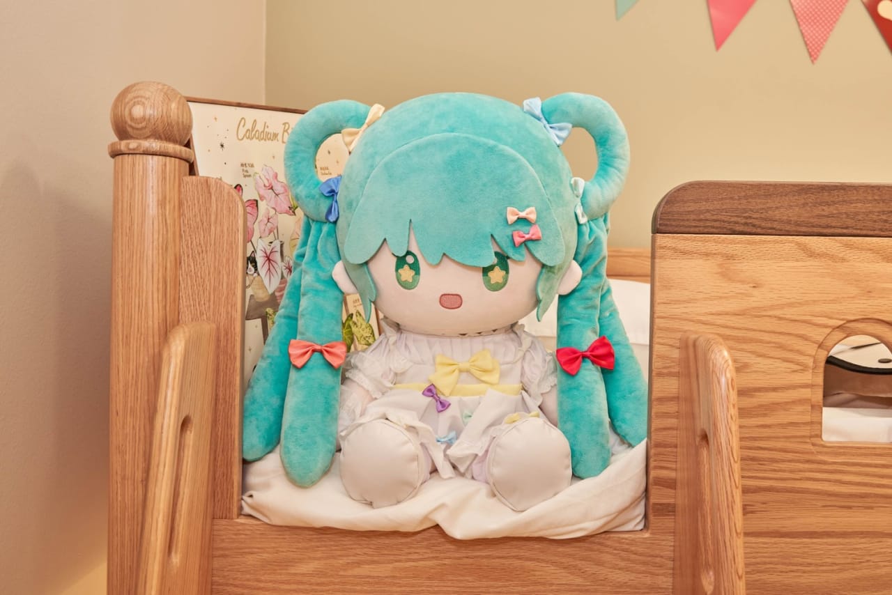 A) Plush
