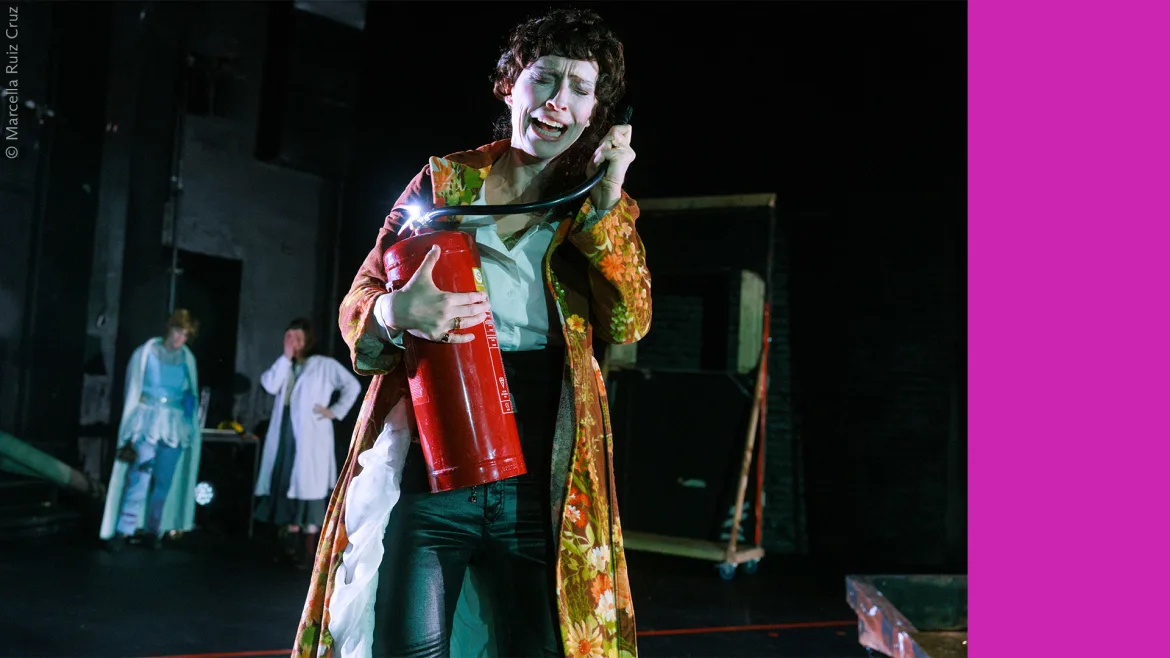 Beitrag zu Österreichische Erstaufführung: <em>Nora oder Wie man das Herrenhaus kompostiert</em> von Sivan Ben Yishai