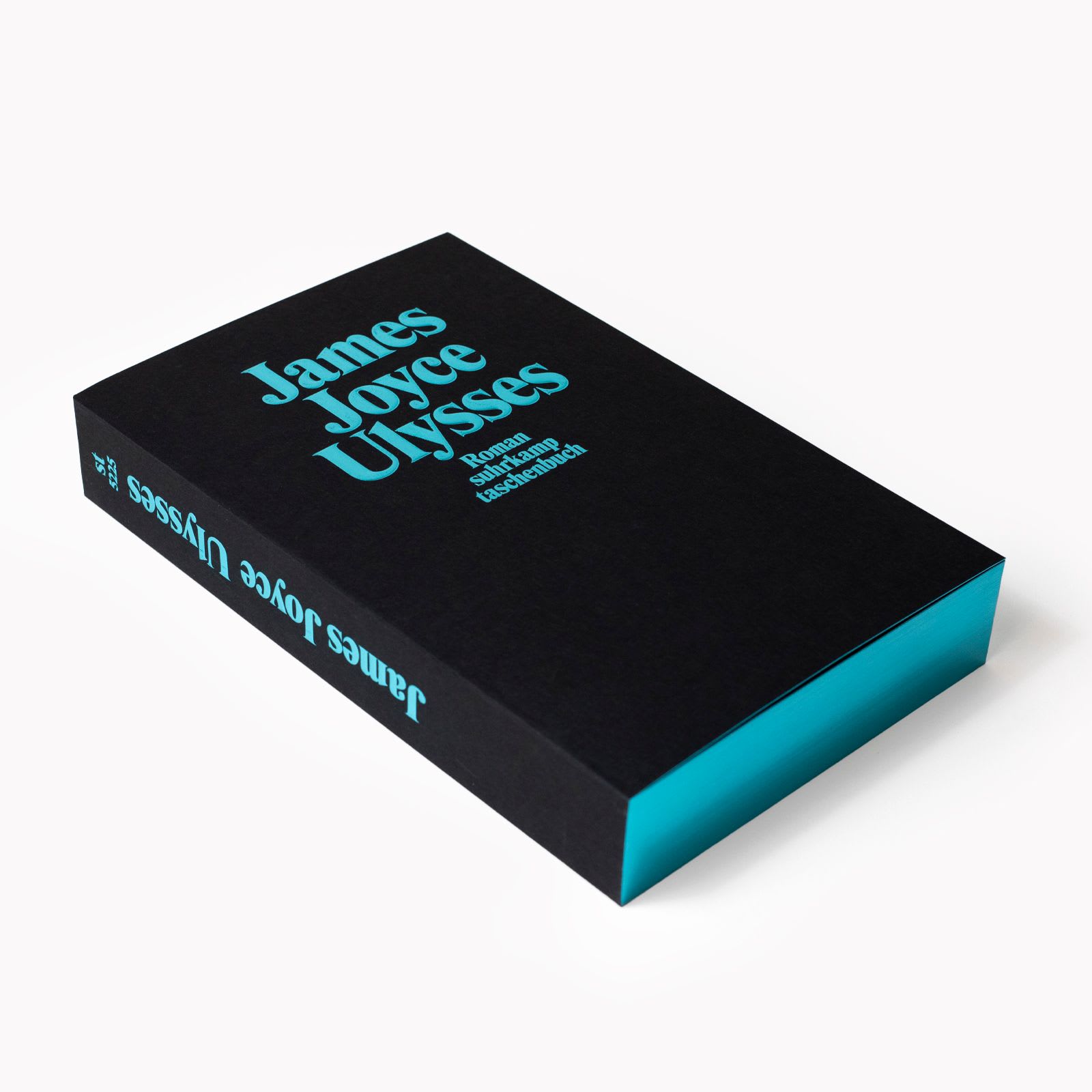 Das Buch »Ulysses« von James Joyce in türkiser Prägung.