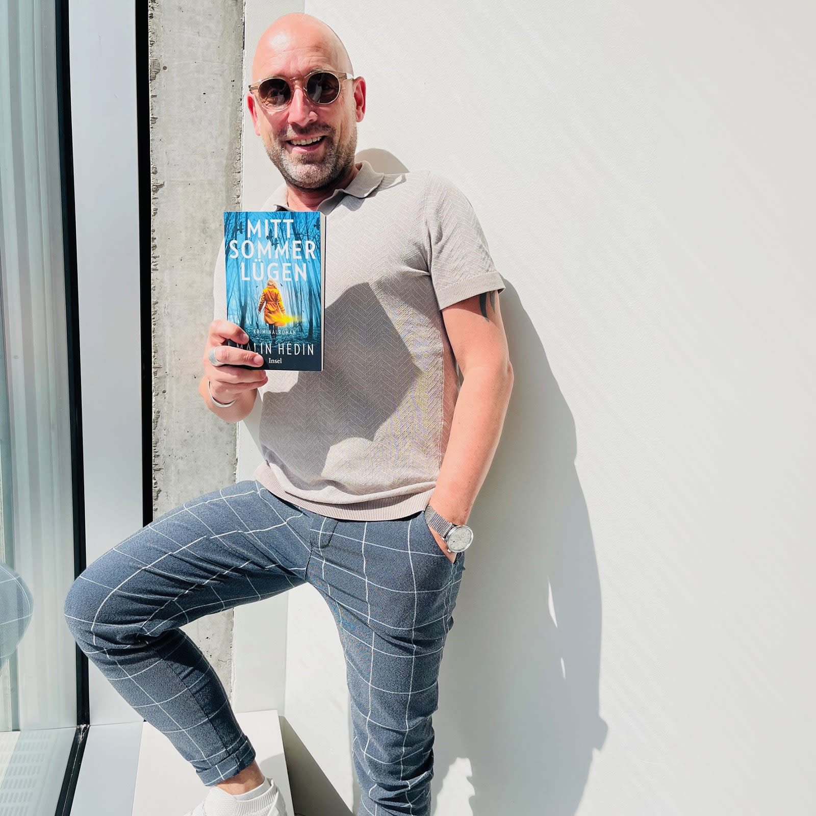 Stephan Mehner (Verkauf) empfiehlt Malin Hedin, Mittsommerlügen