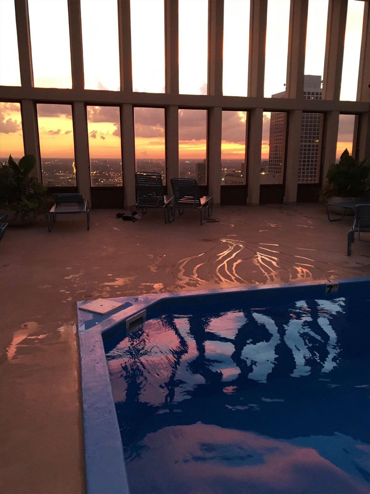 Dachterrasse mit Pool in Chicago, 2016. Copyright: Dana Vowinckel