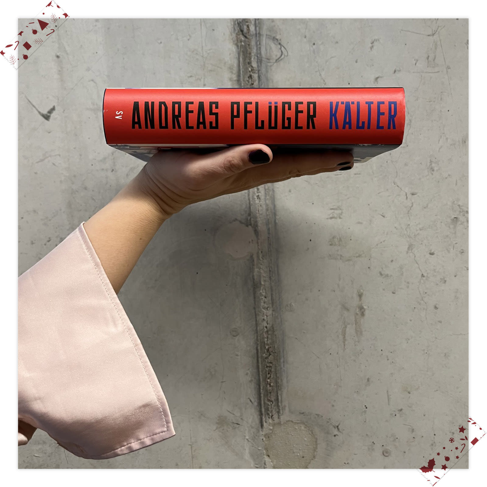 Sabrina Ewald (Leitung Rechnungswesen) empfiehlt Andreas Pflüger: Kälter