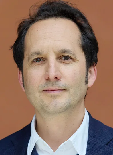 Autorenfoto zu Florian Butollo