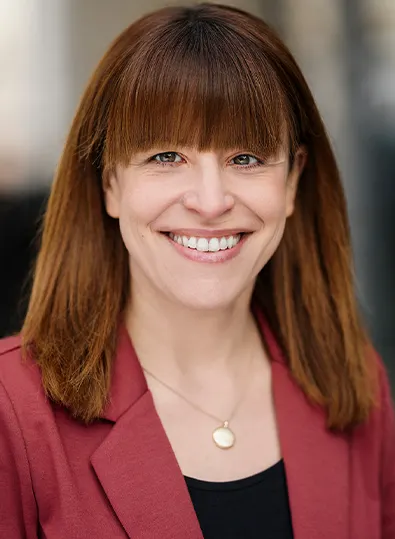 Autorenfoto zu Julia Reuschenbach