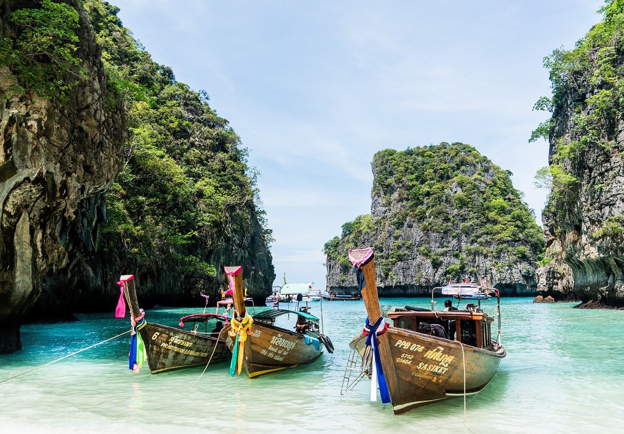 2 Nights 3 Days - Phuket Super Saver Package without Hotel 