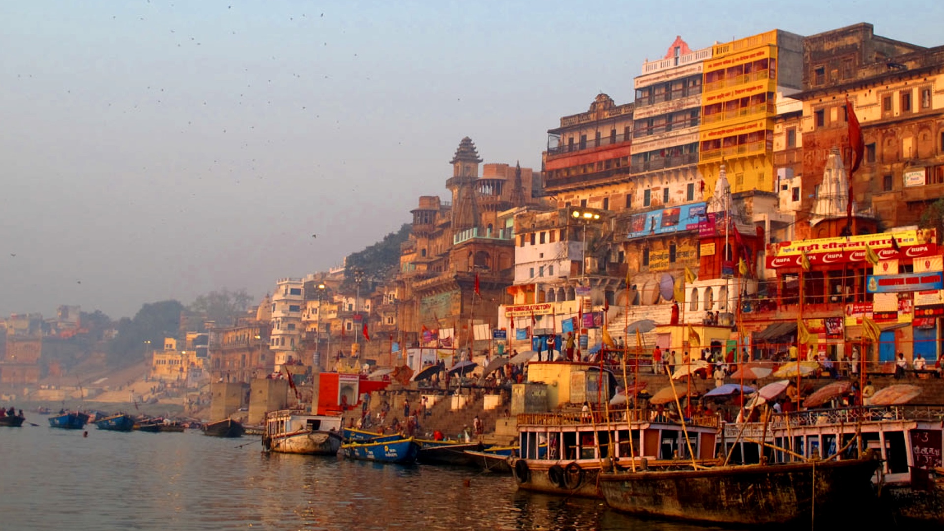 Dashashwamedh Ghat in Varanasi, India Day Tripe with Sunleisureworld