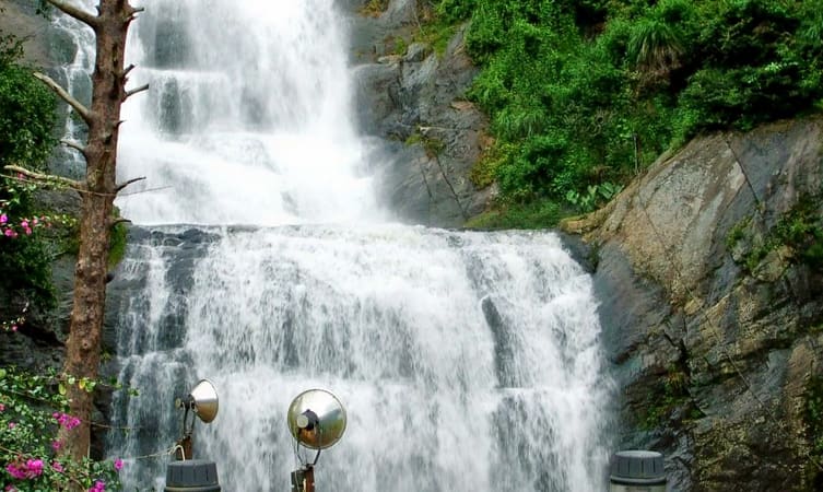 Thalaiyar Falls in Kodaikanal, India Day Tripe with Sunleisureworld