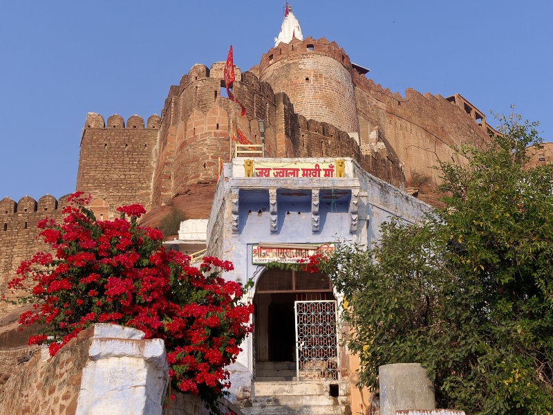 Jwalamukhi Temple in Bandhavgarh National Park, India Day Tripe with Sunleisureworld