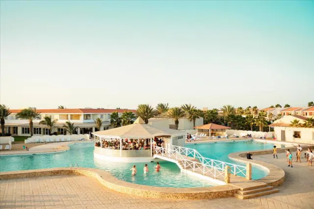 Crioula Clubhotel And Resort