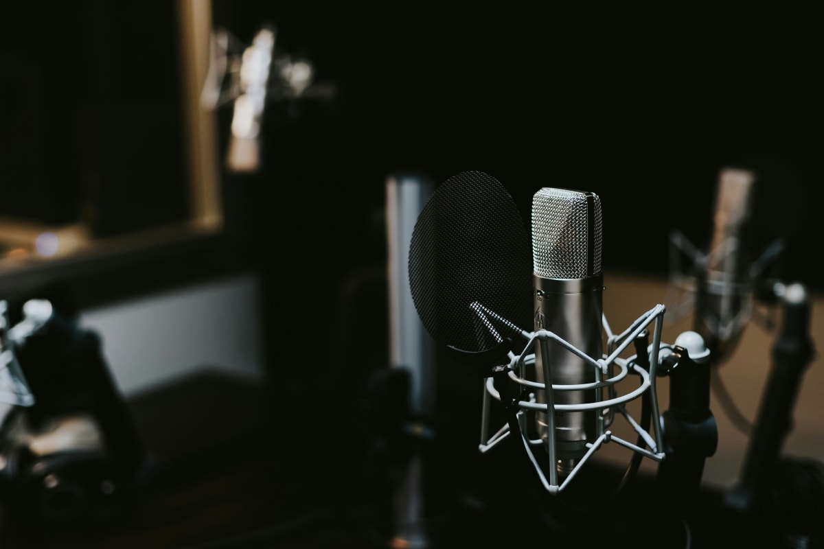A Platform to Connect Podcasters and Audiovisual Producers