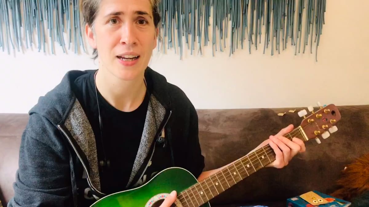 Playing Let Go (rehearsal/camera test!)