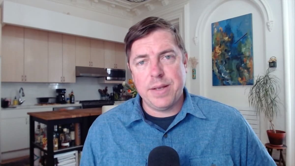 Using Your Interview-Based Podcast to Grow Your Brand and Expand Your Network