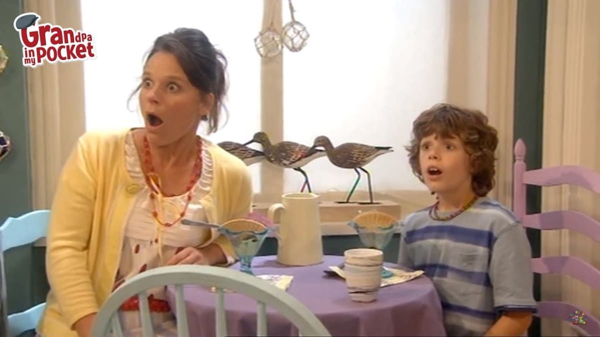 Grandpa in my Pocket - Season 1 - Chaos in the Café