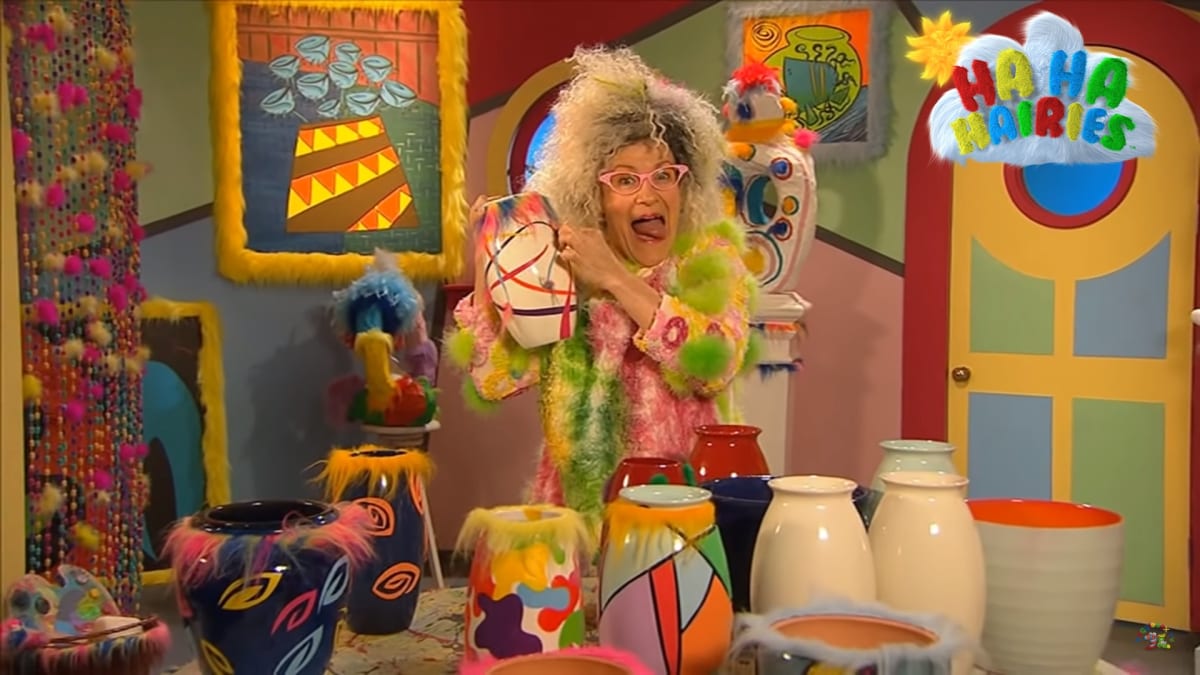 Ha Ha Hairies - The Day Nanna went Potty with Pots