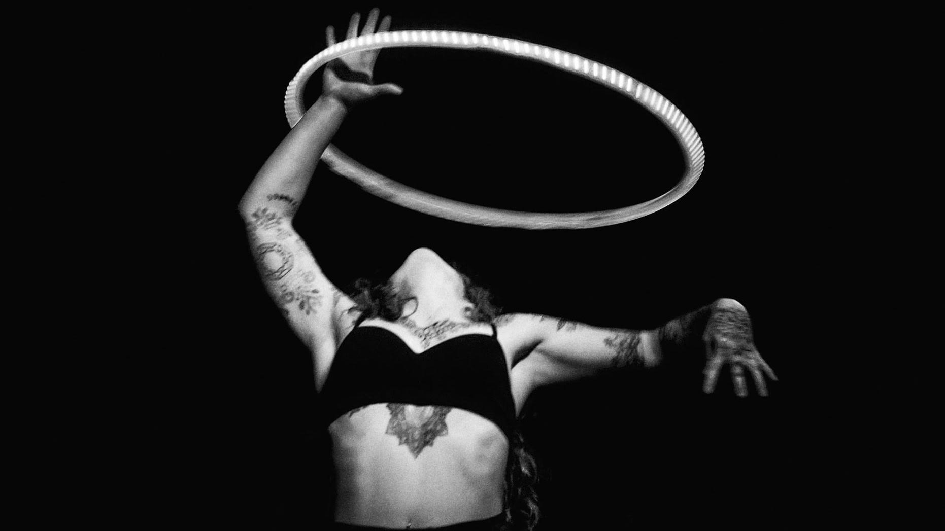 Intermediate/Advanced Single Hoop Tricks