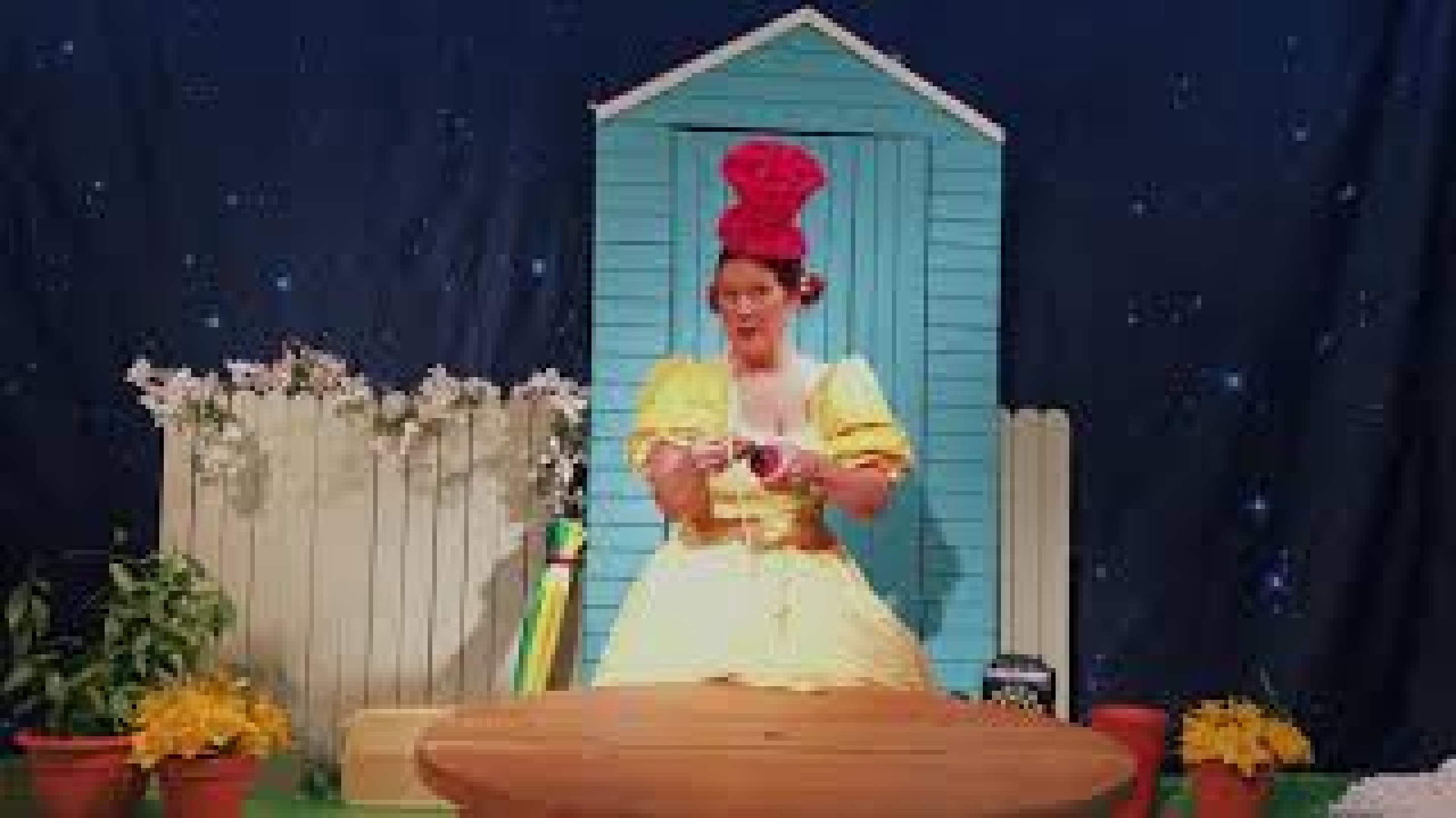 Mrs Pufferbang - Balloon Elephant