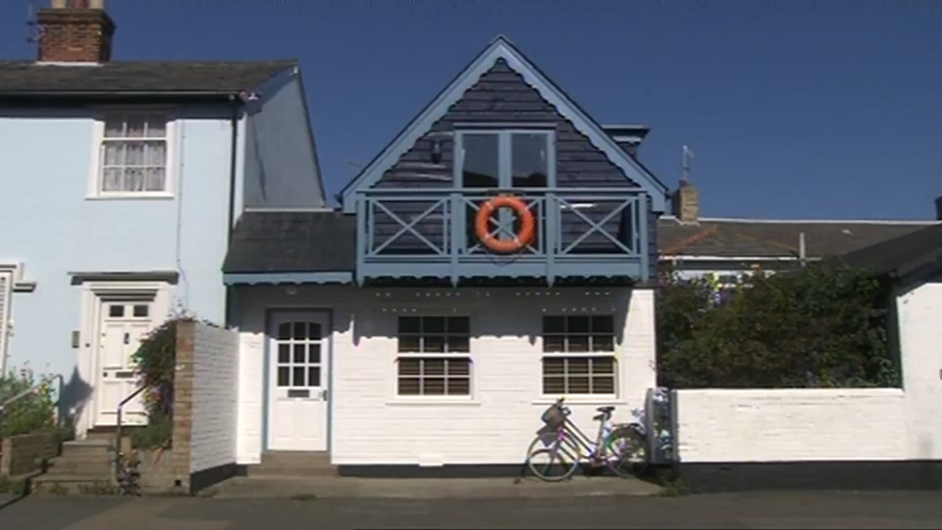 20 minutes - Time to Go Out with Lucy