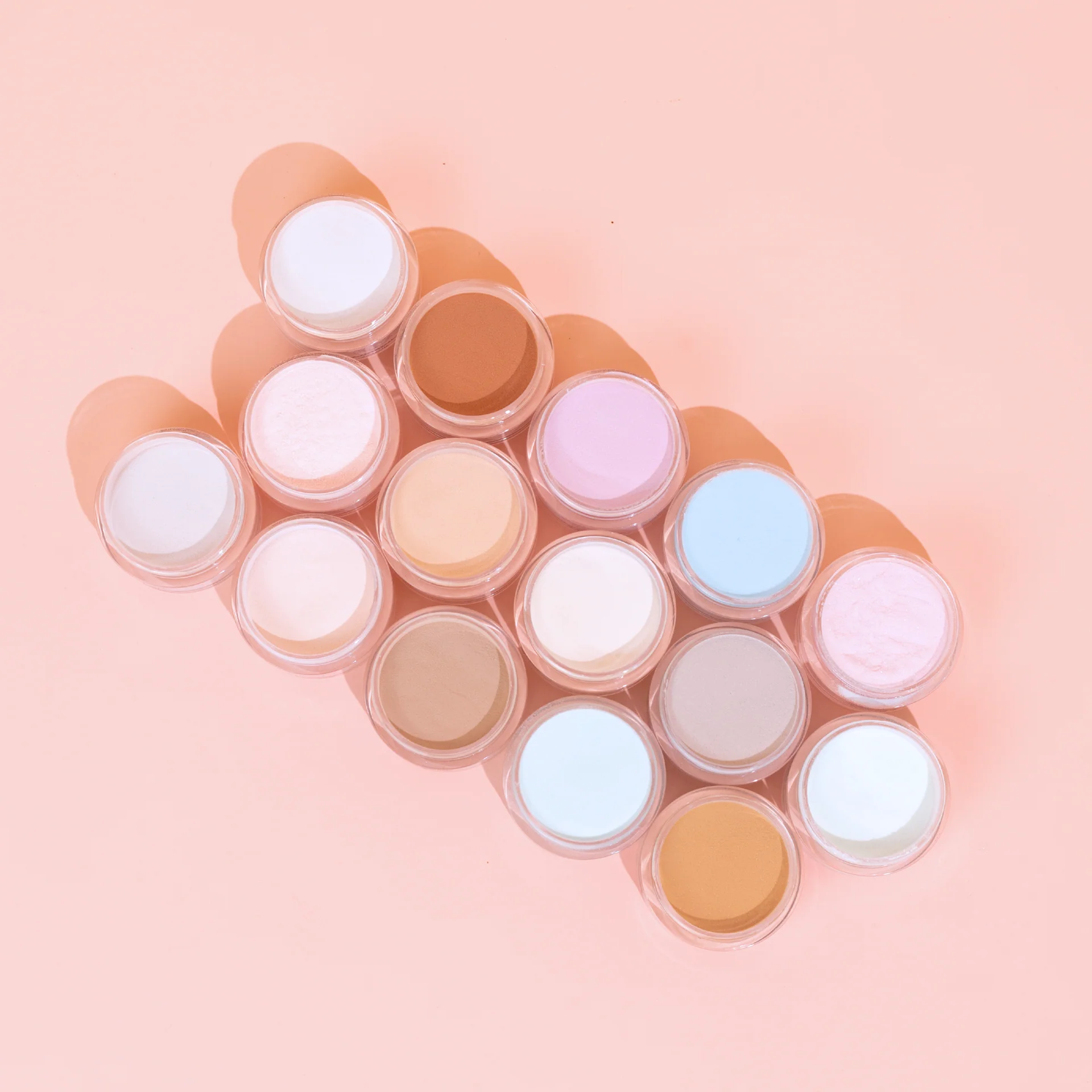 Dip Nails at Home for Beginners: A Step-by-Step Guide to Flawless Application 2 What should be inside an easy dip nail kit?