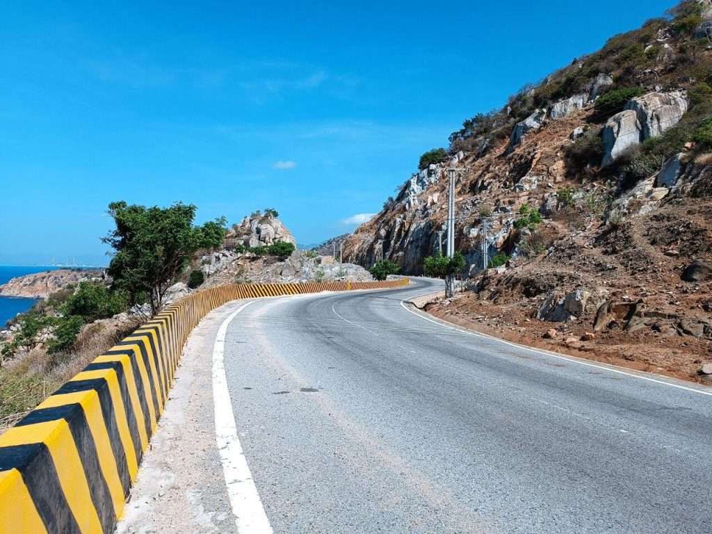 Đồi cát Mũi Dinh - sa mạc vàng Việt Nam