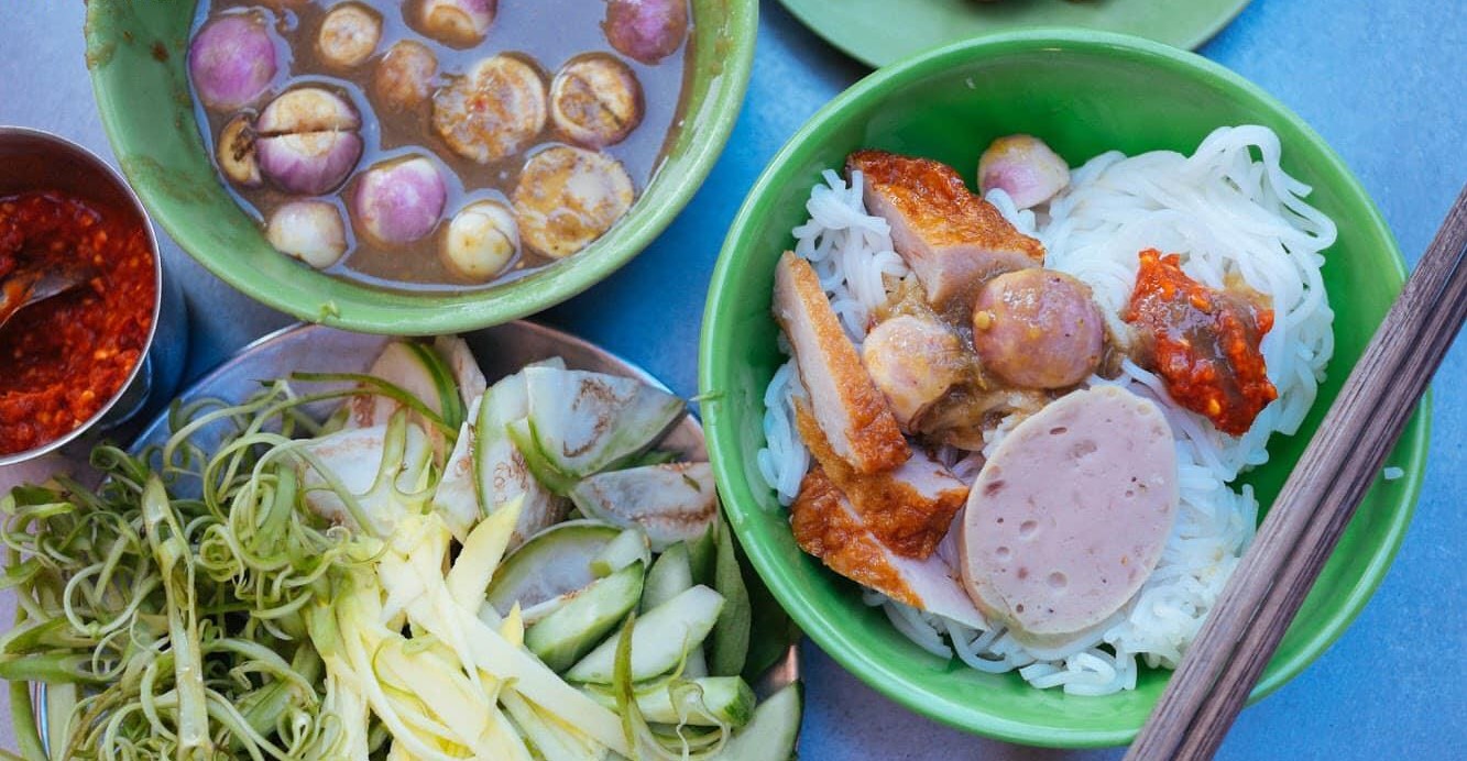 Bún mắm nêm Phan Rang rau sống
