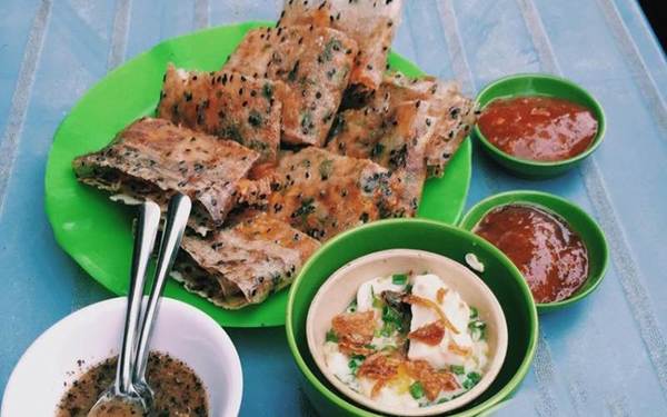 Bánh tráng nướng Phan Rang: Hương Vị Đậm Đà Ninh Thuận