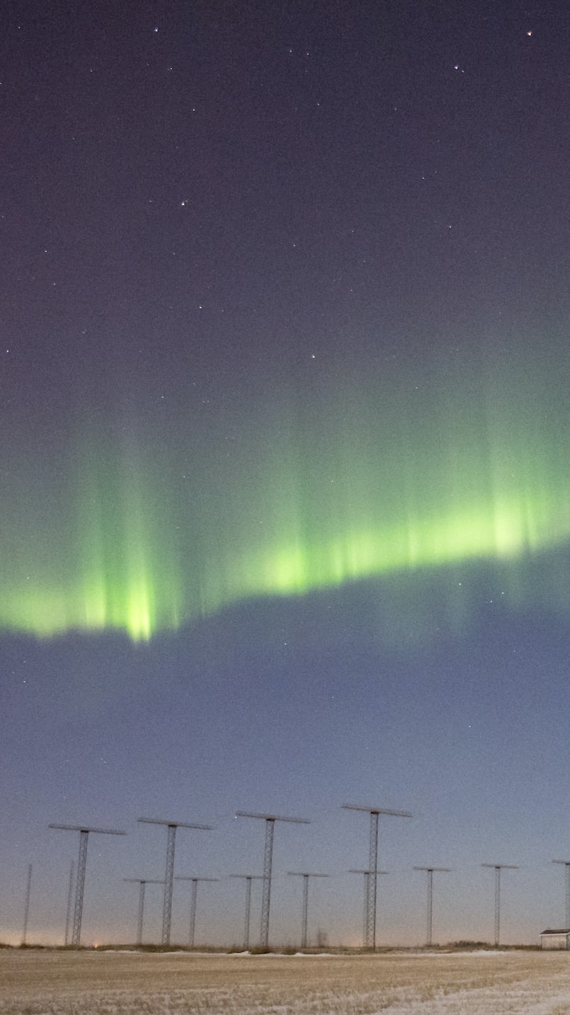 Saskatoon radar under the aurora.