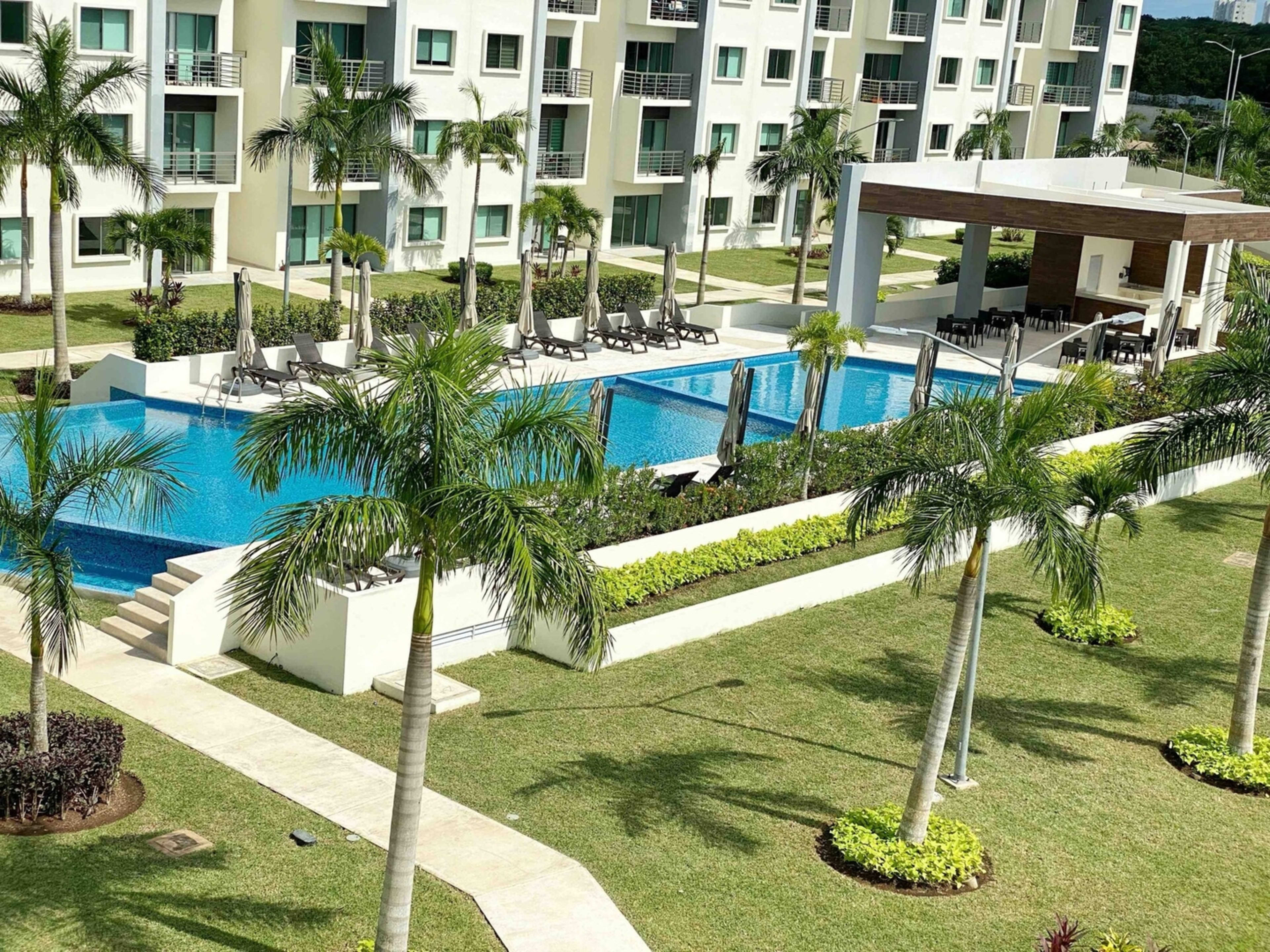 Madison Huayacan — Downtown · Cancun