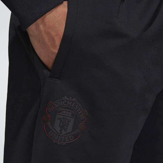 man utd track pants