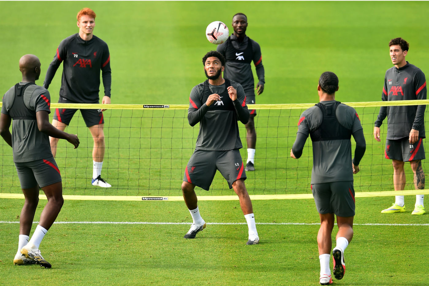 Bild till nyheten Tsimikas tillbaka i träning