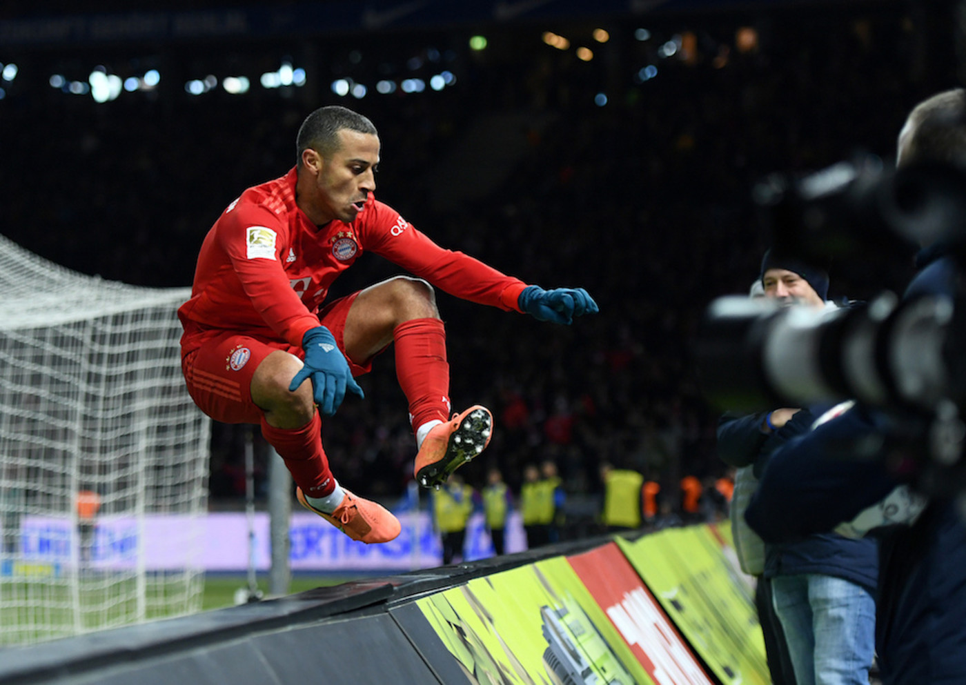 Bild till nyheten – Ingen kontakt mellan klubbarna