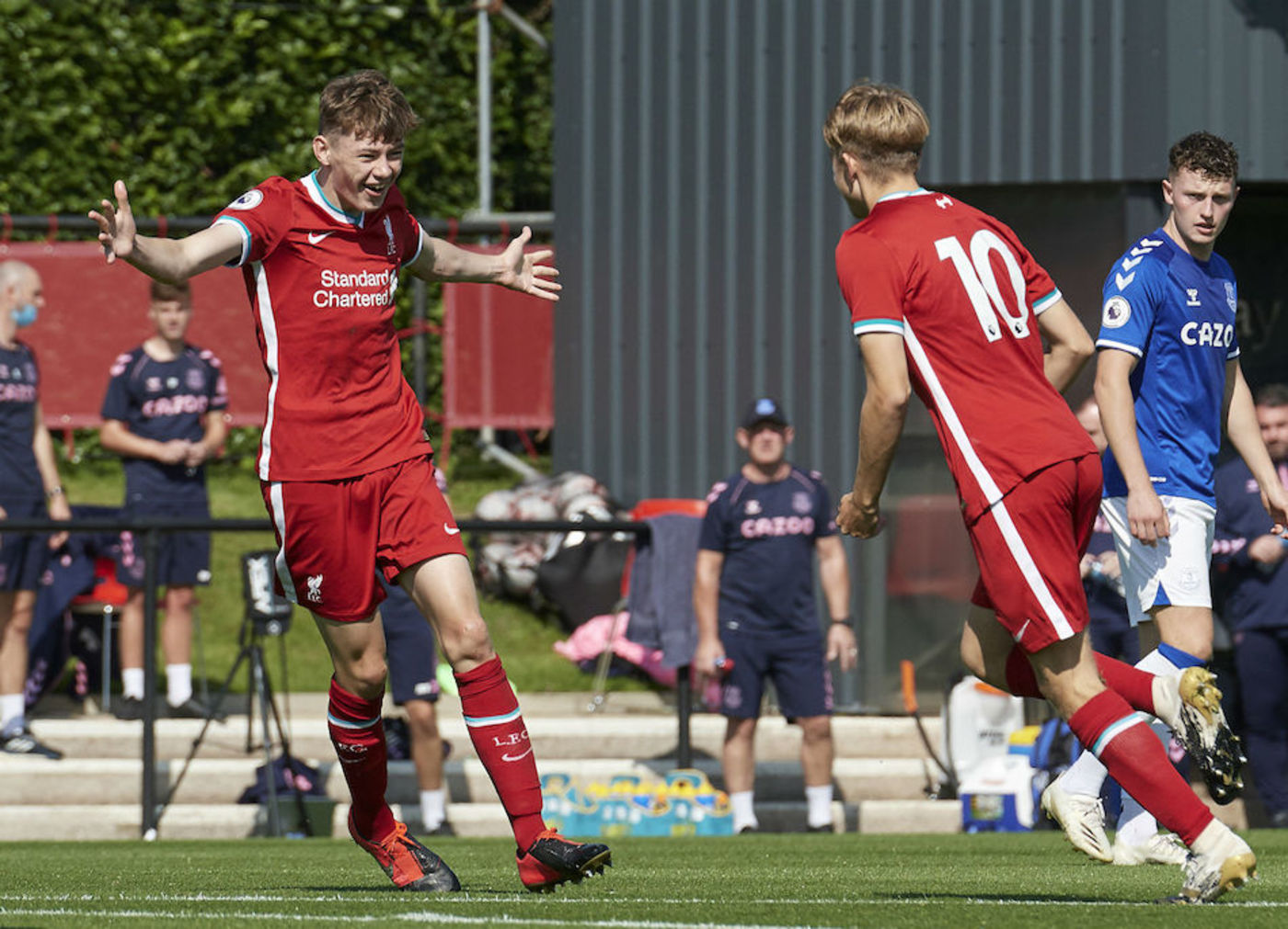 Bild till nyheten Seger i mini-derbyt