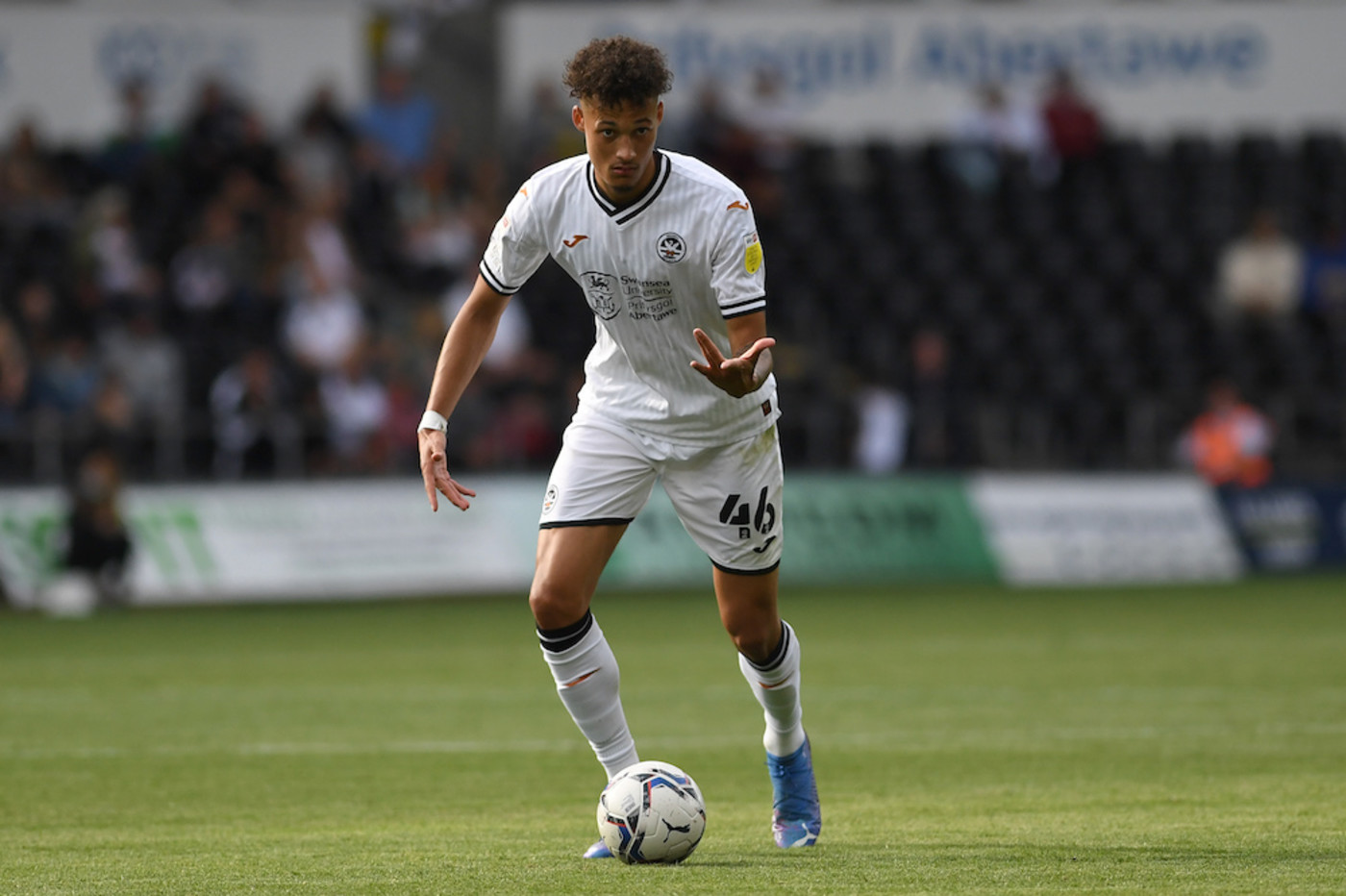 Bild till nyheten Lånekollen: Swansea-debut för Rhys